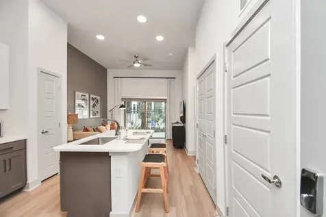 1617 Enid Street 318 Houston TX 77009