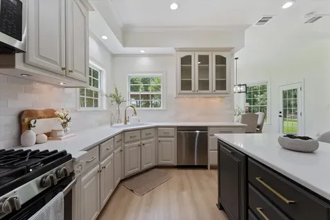 368 Ridgelake Scenic Drive Montgomery TX 77316