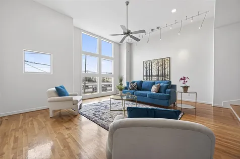 1729 Reinerman Street Houston TX 77007