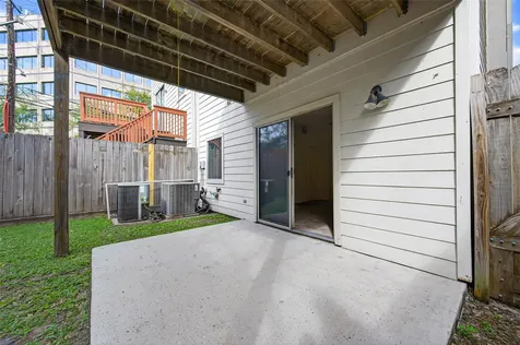 1729 Reinerman Street Houston TX 77007