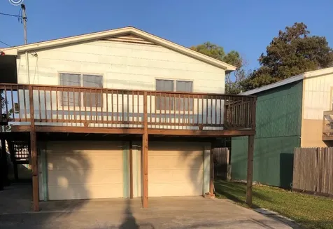 1112 7th Street San Leon TX 77539