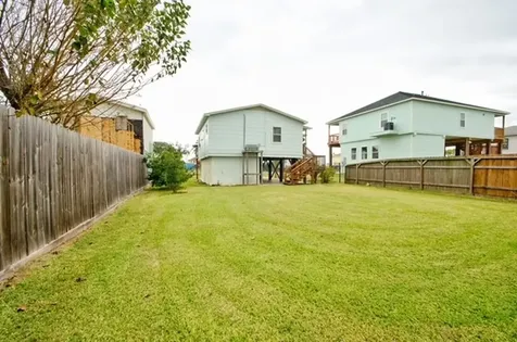1112 7th Street San Leon TX 77539