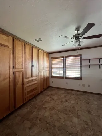 2 Lee Drive Huntsville TX 77320