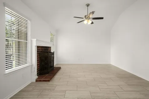 16014 Lakestone Drive Tomball TX 77377