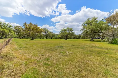 4239 County Road 348 Brazoria TX 77422