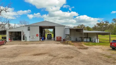 4239 County Road 348 Brazoria TX 77422