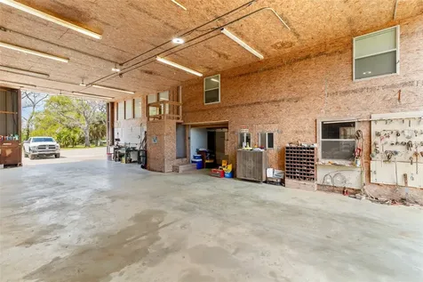 4239 County Road 348 Brazoria TX 77422