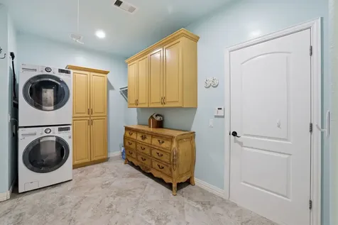 9942 Ramzi Drive Conroe TX 77303