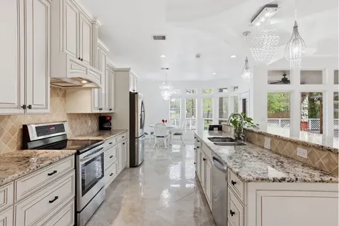9942 Ramzi Drive Conroe TX 77303