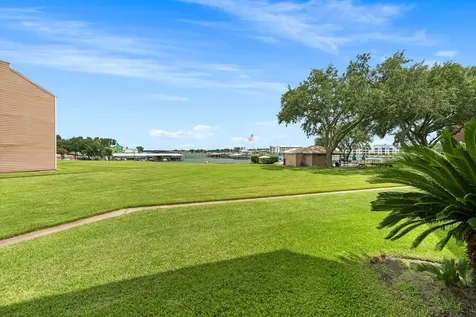 15575 Marina Drive 120a Montgomery TX 77356