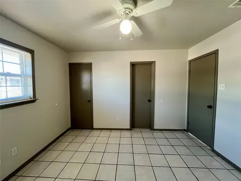 1042 W Village Court D Pasadena TX 77506
