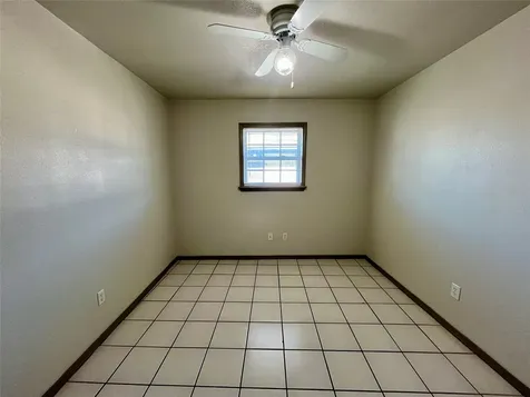 1042 W Village Court D Pasadena TX 77506