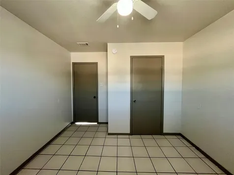 1042 W Village Court D Pasadena TX 77506