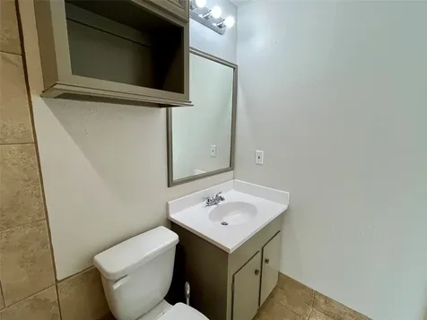1042 W Village Court D Pasadena TX 77506