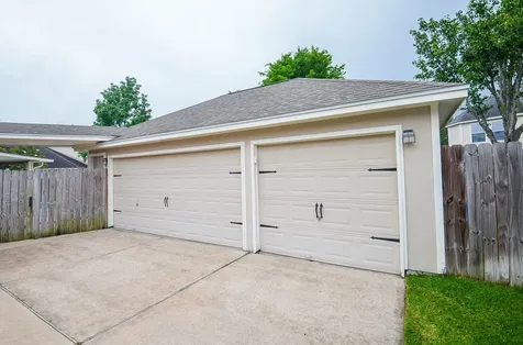 1707 Red Lake Court Richmond TX 77406