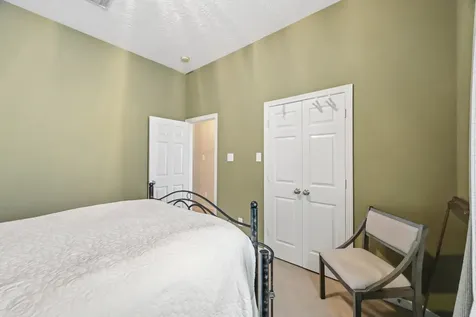 1470 Sherwood Park Circle Houston TX 77043