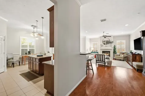 1470 Sherwood Park Circle Houston TX 77043