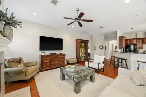 1470 Sherwood Park Circle Houston TX 77043