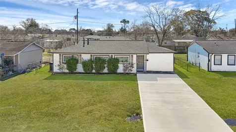 2126 Hillshire Drive Deer Park TX 77536