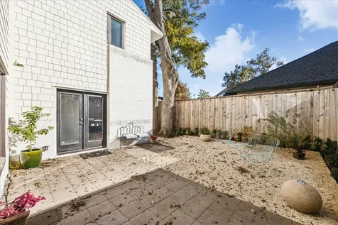 1919 Missouri Street Houston TX 77019