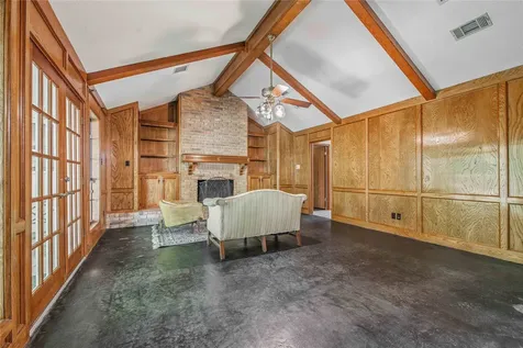 2707 Teakwood Court College Station TX 77845