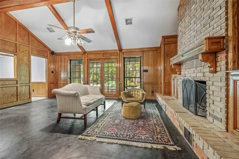 2707 Teakwood Court College Station TX 77845