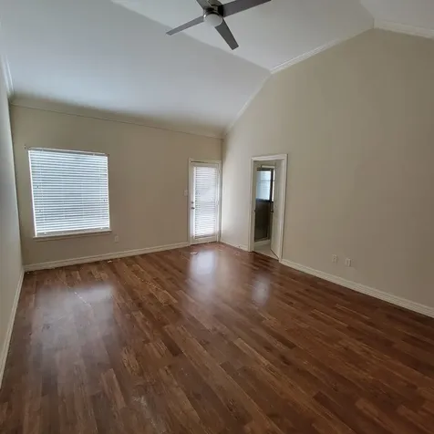 16020 Fountainview Drive 17 Montgomery TX 77356
