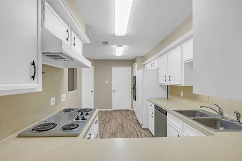 11827 Brook Meadows Lane Meadows Place TX 77477