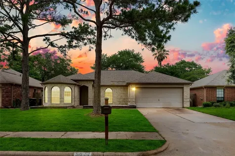 5622 Village Park Drive Katy TX 77493