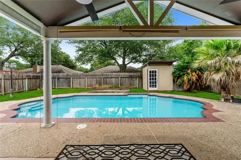 5622 Village Park Drive Katy TX 77493