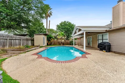 5622 Village Park Drive Katy TX 77493