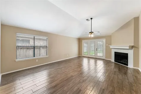 5622 Village Park Drive Katy TX 77493