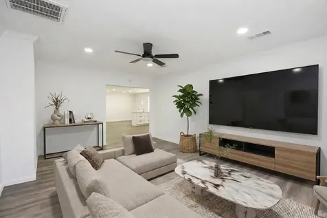 514 Peach Spring Drive Houston TX 77037