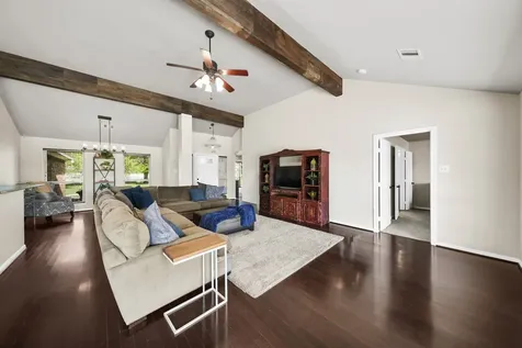 17204 County Road 831 Pearland TX 77584