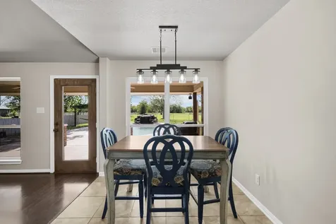 17204 County Road 831 Pearland TX 77584
