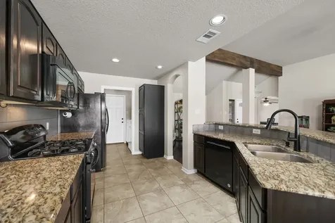 17204 County Road 831 Pearland TX 77584