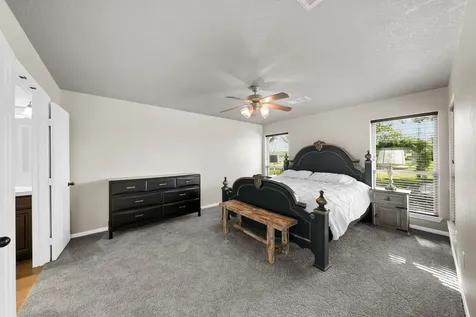 17204 County Road 831 Pearland TX 77584