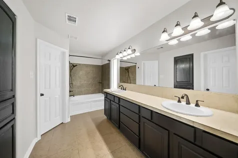 17204 County Road 831 Pearland TX 77584