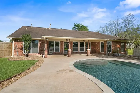 17204 County Road 831 Pearland TX 77584
