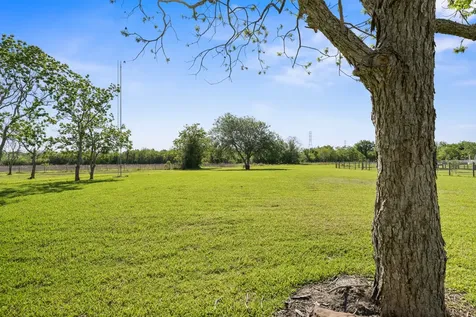 17204 County Road 831 Pearland TX 77584