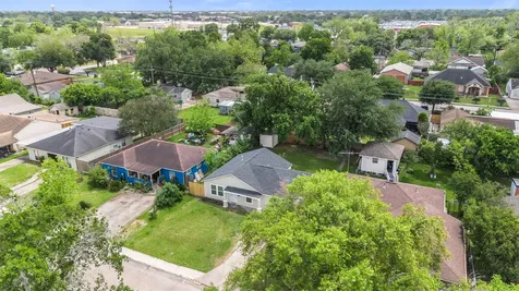 2616 Windsor Lane Pasadena TX 77506