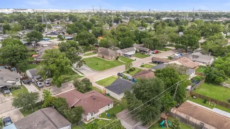 2616 Windsor Lane Pasadena TX 77506