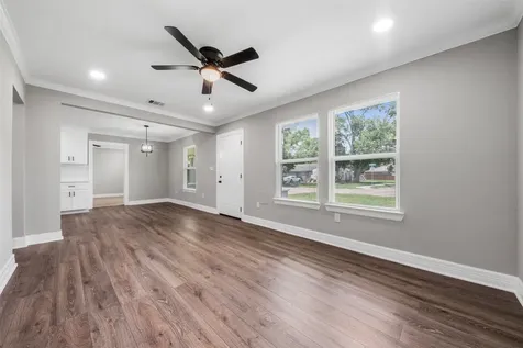2616 Windsor Lane Pasadena TX 77506