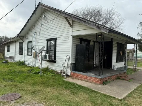 1037 New Orleans Ave Avenue Port Arthur TX 77640