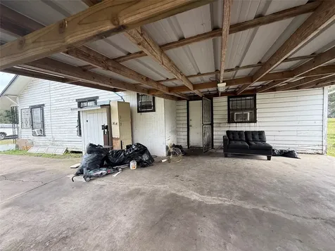 1037 New Orleans Ave Avenue Port Arthur TX 77640