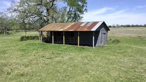 2 Ac Fm 3091 Madisonville TX 77864