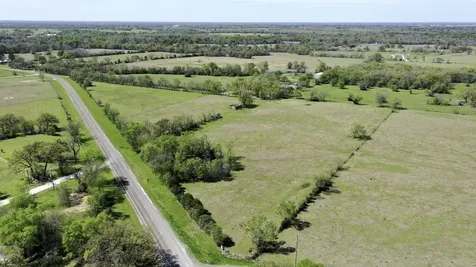 2 Ac Fm 3091 Madisonville TX 77864