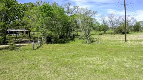 2 Ac Fm 3091 Madisonville TX 77864