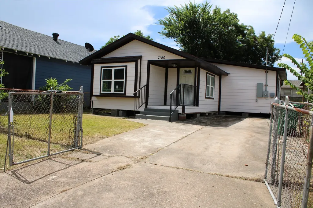 7120 Avenue O Houston TX 77011