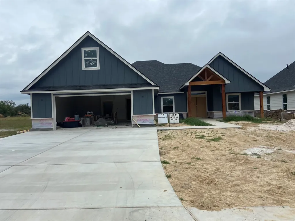 13 Gemstone Court Angleton TX 77515